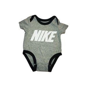 4/$10 Nike Newborn Baby Logo Short Sleeve Sporty Athletic Grey Bodysuit